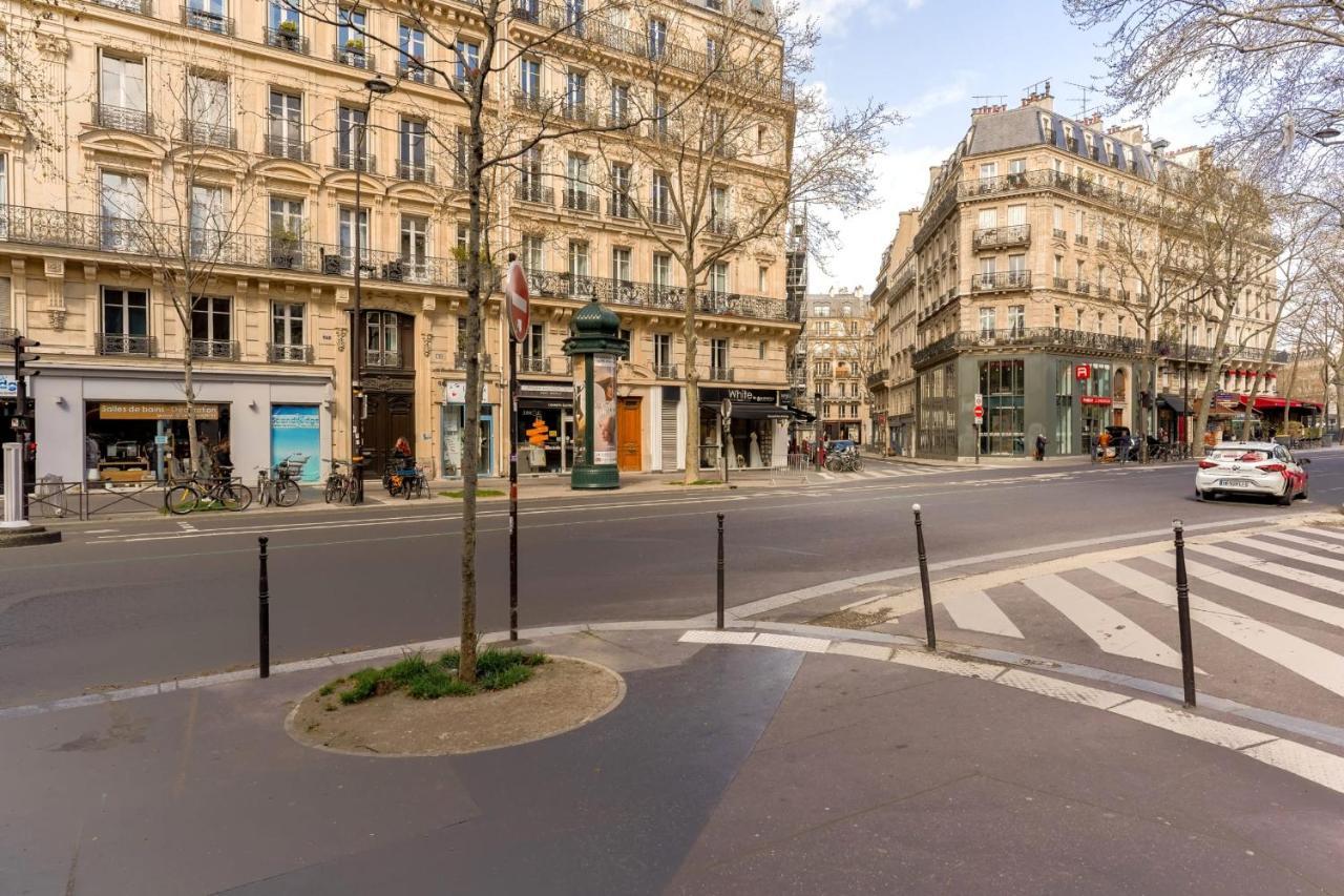 Bright And Homely 1 Bedroom Rooftop Apartment In The Marais In Parigi Esterno foto