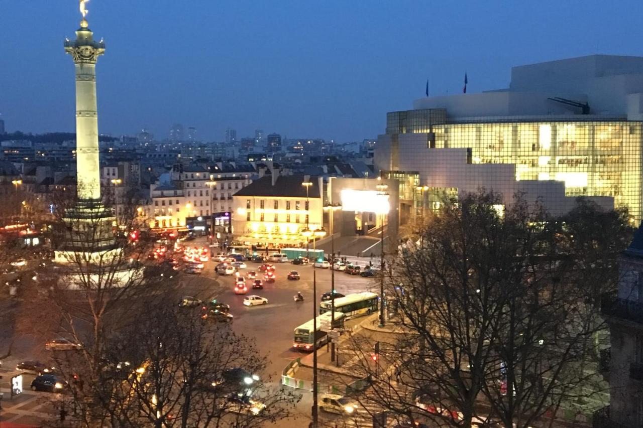 Bright And Homely 1 Bedroom Rooftop Apartment In The Marais In Parigi Esterno foto